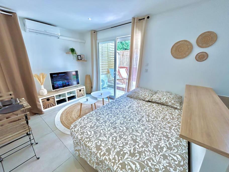 Studio Cosy Proche Plage, Parking Gratuit Juan-les-Pins Zewnętrze zdjęcie