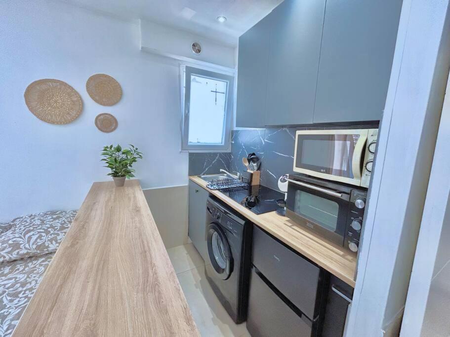 Studio Cosy Proche Plage, Parking Gratuit Juan-les-Pins Zewnętrze zdjęcie